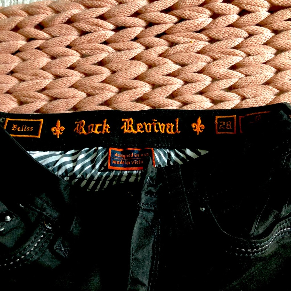 Rock revival black skinny jean